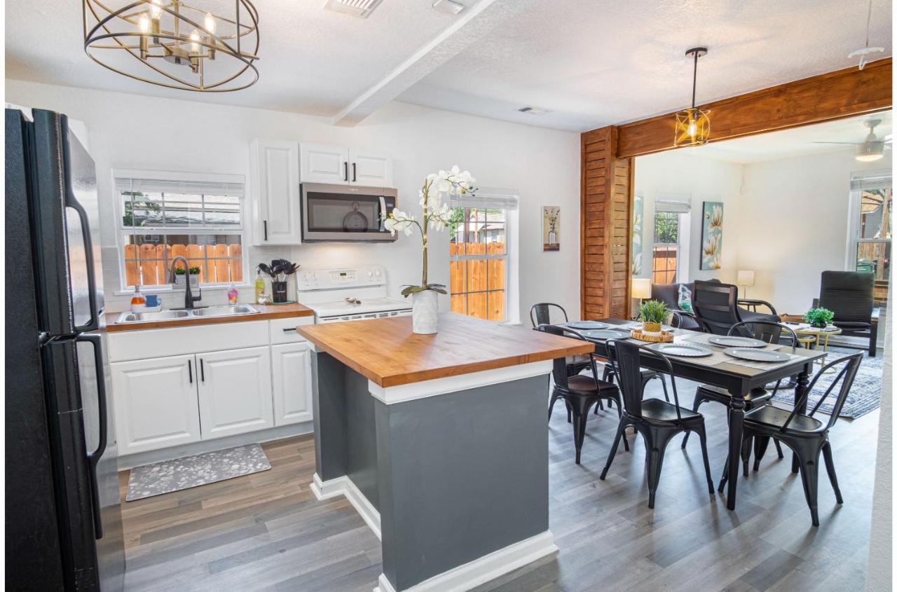 Charming 4Br2Ba Only 5 Mins Downtown Riverwalk San Antonio Extérieur photo