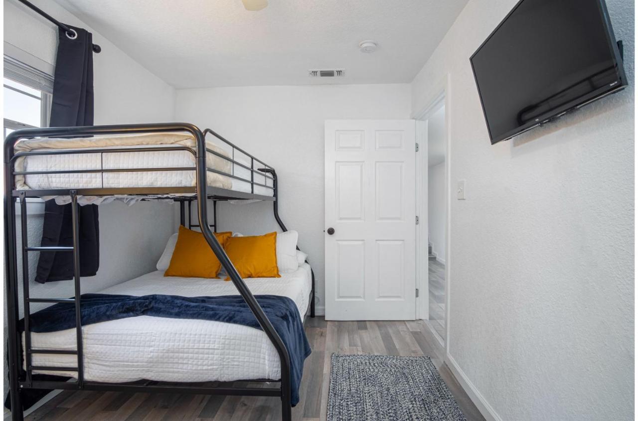 Charming 4Br2Ba Only 5 Mins Downtown Riverwalk San Antonio Extérieur photo